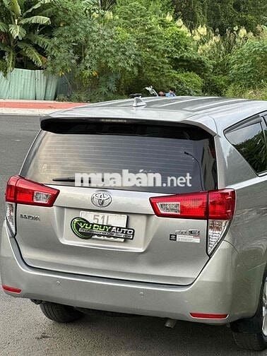 Toyota Innova 2019 2.0E - 140000 km