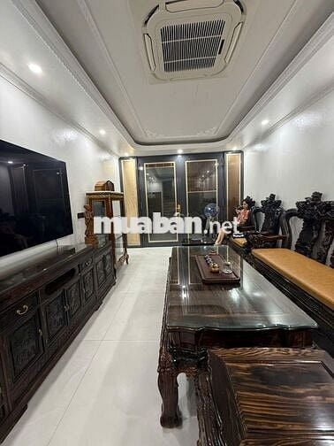 Nhà thang máy Chính chủ cần bán nhà Dương Văn Bé, gần trường cấp 1, 2