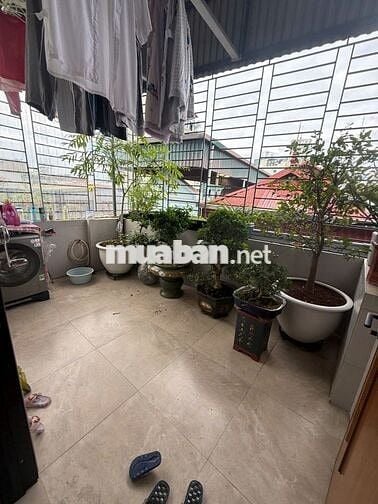 Nhà thang máy Chính chủ cần bán nhà Dương Văn Bé, gần trường cấp 1, 2