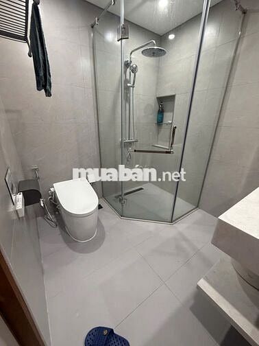 Nhà thang máy Chính chủ cần bán nhà Dương Văn Bé, gần trường cấp 1, 2
