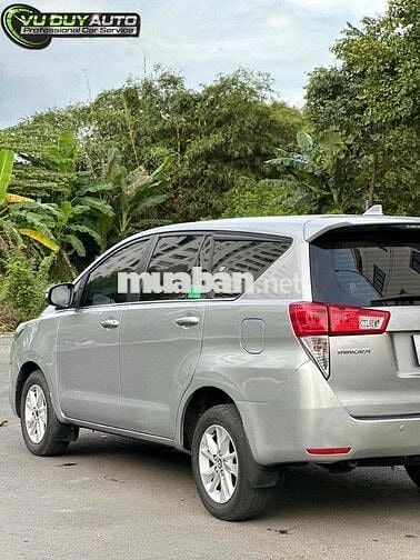 Toyota Innova 2019 2.0E - 140000 km