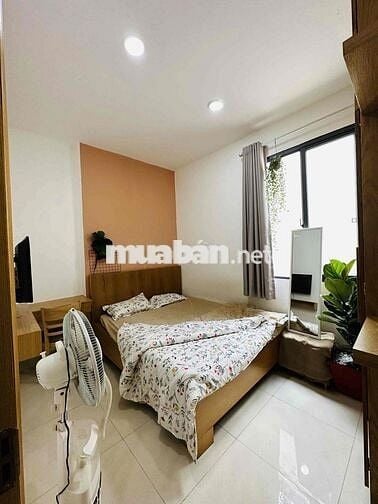 Căn hộ 1Pn tách bếp, full nội thất, sofa lớn ngay phòng khách, gần VLU