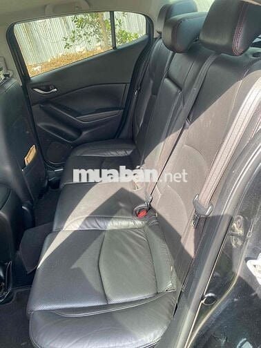 Mazda 3 2015 1.5 AT Hatchback - 66 km