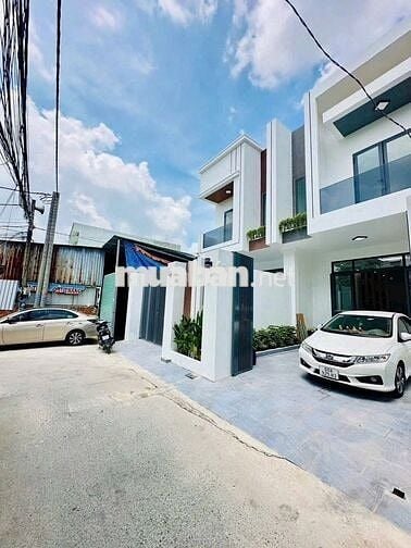 Nhà 1 trệt 1 lầu thổ cư 100% phường Tân Phong