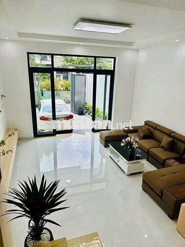 Nhà 1 trệt 1 lầu thổ cư 100% phường Tân Phong