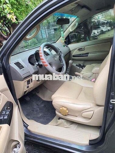 Toyota Fortuner 2017 2.7V 4x4 - 90000 km