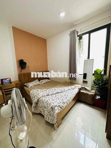 Căn hộ 1Pn tách bếp, full nội thất, sofa lớn ngay phòng khách, gần VLU