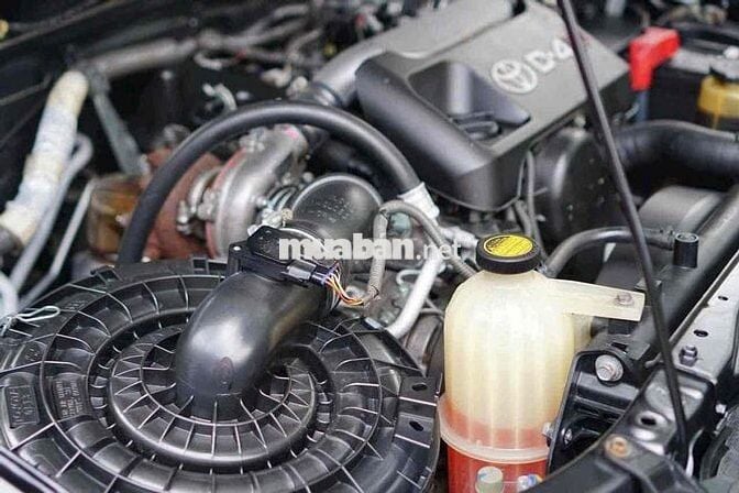 Toyota Fortuner 2017 2.7V 4x4 - 90000 km