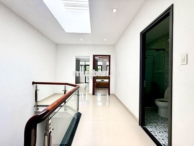 CHO THUÊ NHÀ 4 PHÒNG NGỦ FULL NỘI THẤT KĐT VCN PHƯỚC LONG GIÁ 22 TRIỆU