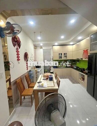 TÂN PHÚ , 6,78 TỶ , HXH , 60m2 , 3 TẦNG , NHÀ ĐẸP GẦN TTTM AEON NHẬT