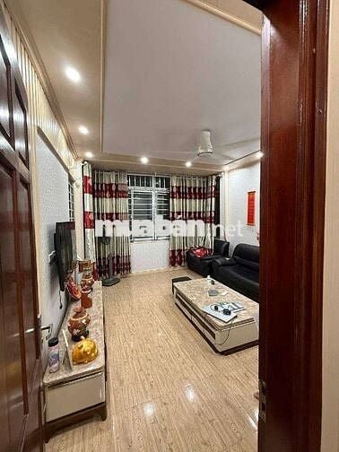 Bán nhà Hồ Tùng Mậu- 8.45 tỷ - 41m² - Gần phố - lô góc dân xây