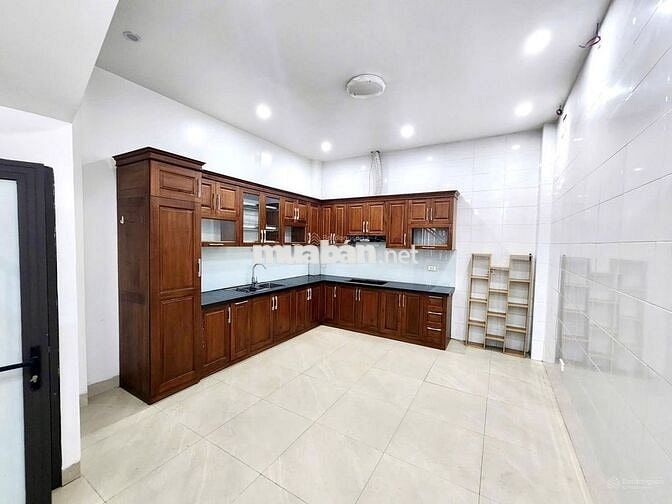 SIÊU PHẨM TÂY HỒ - BA BƯỚC RA PHỐ - 100 MÉT RA HỒ TÂY - NGÕ THÔNG - KD