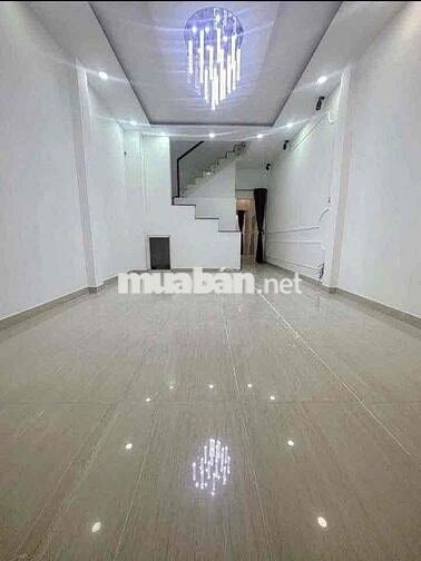NHÀ 2 PHÒNG SÁT TRƯỜNG HỌC TIỆN KINH DOANH