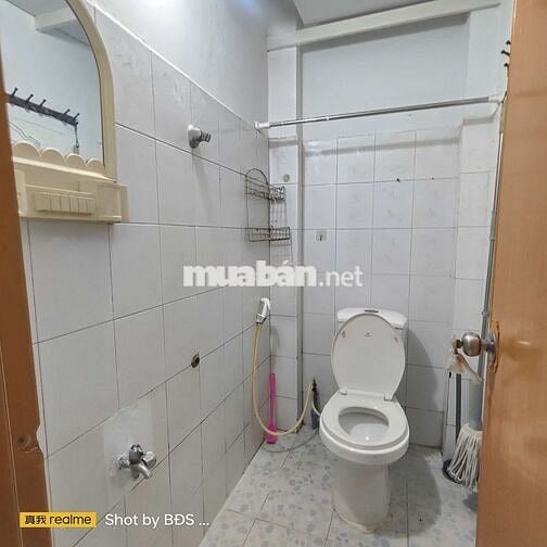 Nhà 1trệt 1lầu có 2pn 1wc gần Đh Luật - Cầu Ông Dầu 6triệu
