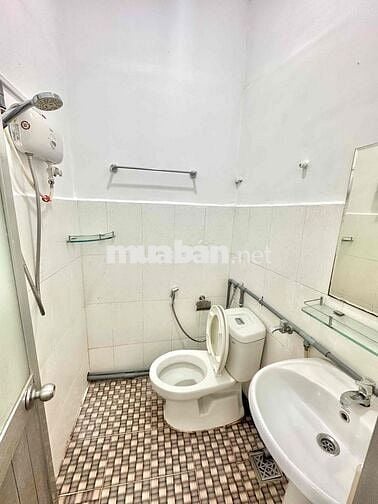 Căn hộ 1 phòng ngủ bờ kè Hoàng Sa Q3