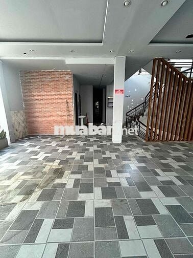 MẶT TIỀN KINH DOANH - 8 x 20 - 2 LẦU - TRỐNG SUỐT