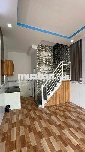 BÁN NHÀ GIÁ RẺ HÓC MÔN 40m2 – 1 TRỆT 1 LẦU 1 LỬNG CHỈ 295 TRIỆU