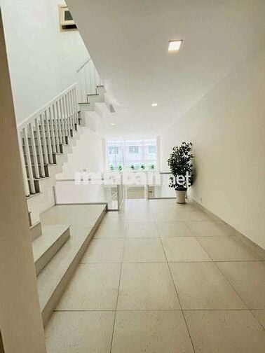 BÁN NHÀ 2 LẦU 
- SỔ HỒNG, HOÀN CÔNG
- ĐƯỜNG B19, KDC HƯNG PHÚ