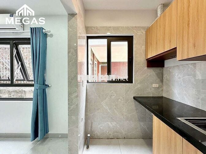 STUDIO CỰC RỘNG CỬA SỔ LỚN FULL NỘI THẤT NGAY CHÂN CẦU VƯỢT MỄ TRÌ