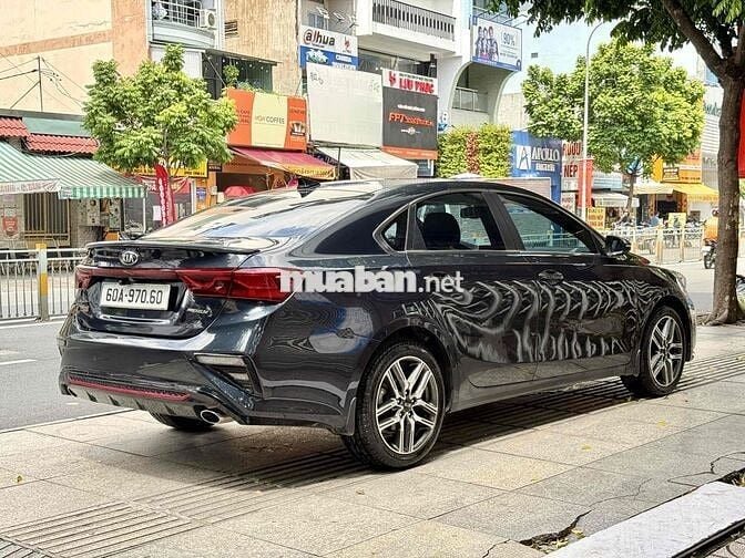 Kia Cerato 2021 2.0 AT PREMIUM - 57000 km