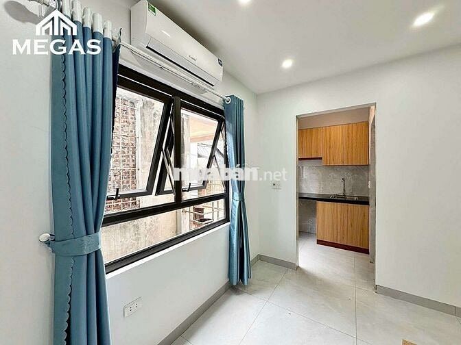 STUDIO CỰC RỘNG CỬA SỔ LỚN FULL NỘI THẤT NGAY CHÂN CẦU VƯỢT MỄ TRÌ