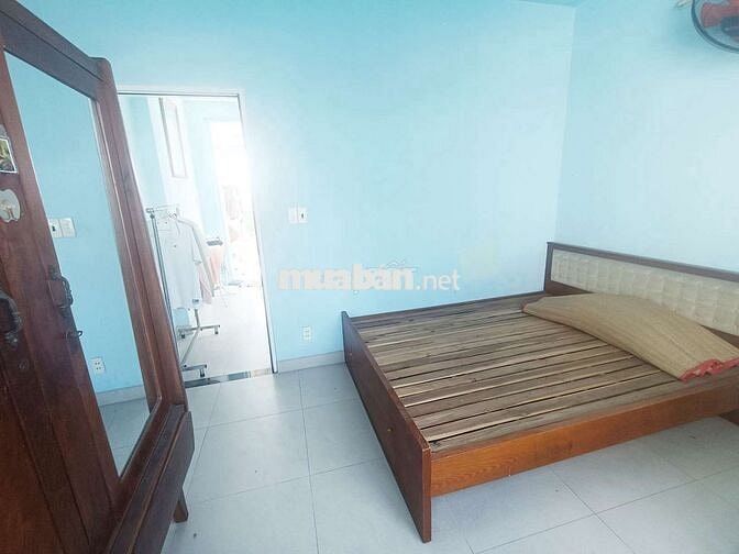 2 Phòng Trọ, Ban Công lớn , Cửa sổ lớn Quận 8