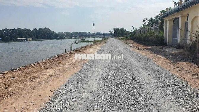 Đất Lớn Mặt Tiền Sông Sài Gòn cần bán