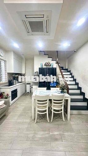4..98 T 3 TẦNG KHU ÚT TỊCH-HOÀNG VĂN THỤ- GẦN SÂN BAY -HXH- DTSD 80m