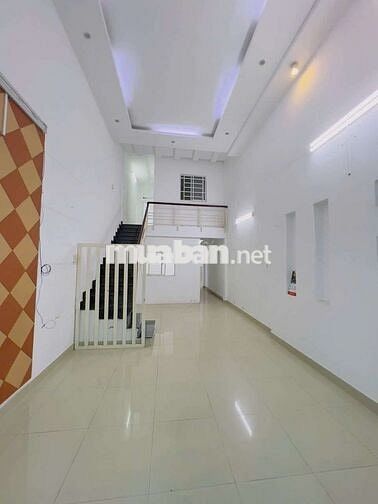 Nhà nguyên căn mới đẹp 4 x 20 hẻm xe hơi gồm 3 PN 2wc lê đức thọ GV