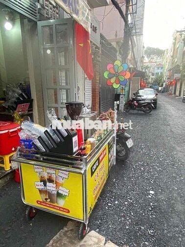 Cần sang nhượng mặt bằng đang kinh doanh cafe pha máy ngay chợ Bàn Cờ