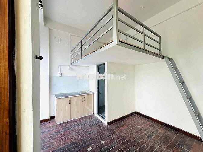 CĂN HỘ GIÁ CỰC RẺ BAN CÔNG RIÊNG - CỬA SỔ LỚN NGAY TRỊNH ĐÌNH TRỌNG