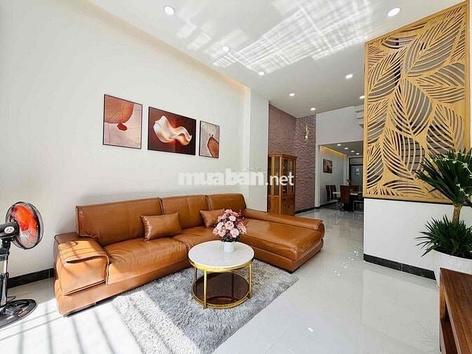 nhà chính chủ hoàn công đầy đủ,giấy tờ pháp lý rõ ràng