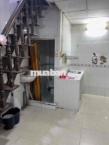 Nhà gần trung tâm p1q8 khu làng ốc q8