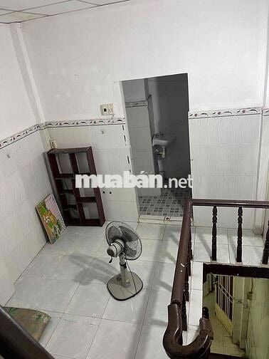 Nhà gần trung tâm p1q8 khu làng ốc q8