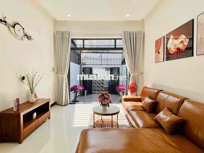 nhà chính chủ hoàn công đầy đủ,giấy tờ pháp lý rõ ràng
