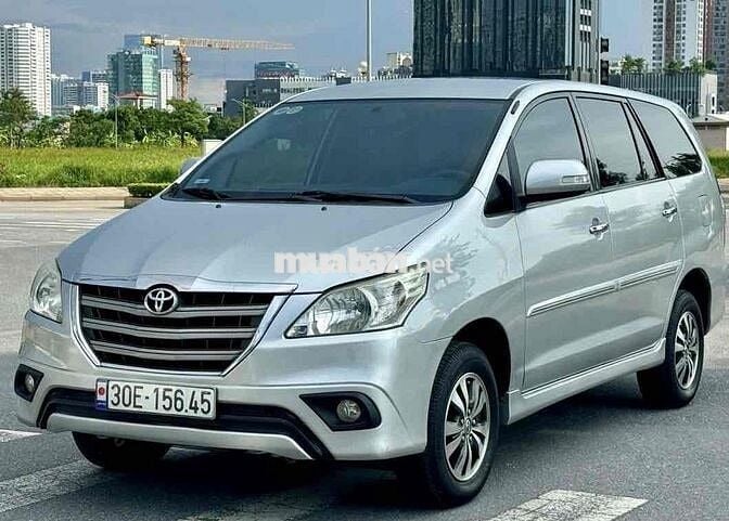 Toyota Innova 2016 2.0G - 180000 km