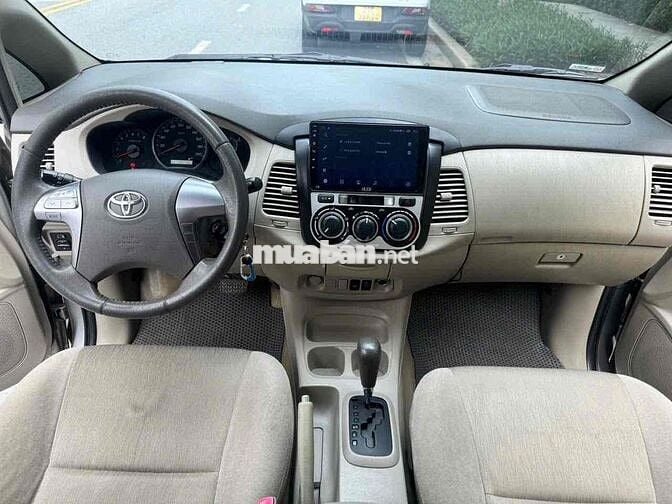 Toyota Innova 2016 2.0G - 180000 km