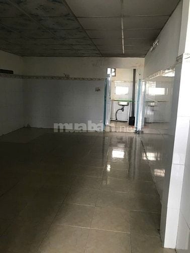 Bán nhà riêng gần chợ đầu mối Hóc Môn, 4,9 tỷ, 60m2.