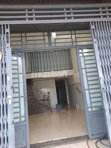 Bán nhà riêng gần chợ đầu mối Hóc Môn, 4,9 tỷ, 60m2.