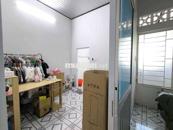 Bán nhà 8 x 17,5 (139,6m2 full thổ) hẻm ôtô gần Trường Nguyễn Hồng Đào