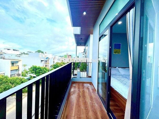 Cho thuê căn hộ 1 phòng ngủ ngay Khuê Mỹ- Hồ Bơi
