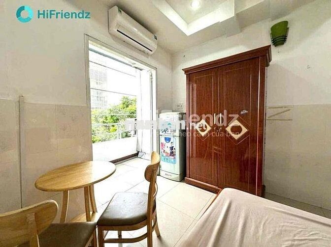 Căn hộ bancol đầy đủ tiện nghi ngay đầu đường Luỹ Bán Bích giáp Quận10