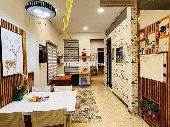 Cho thuê nhà Vườn kiệt  Lý Tự Trọng, Hải Châu