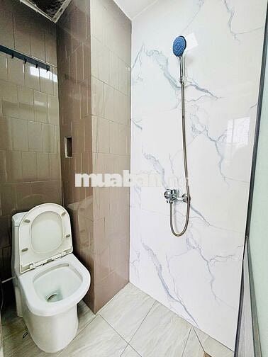 PHÒNG BAN CÔNG CÓ MÁY GIẶT RIÊNG