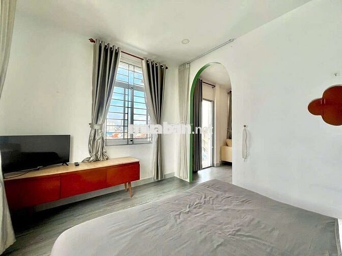 Cho thuê 1PN balcony view landmark81,thang máy,bảo vệ, Metro Tân Cảng