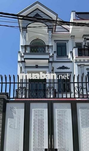 Nhà 3 tầng đẹp có sân để ô tô hẻm Gò Cây Sung sổ hồng giá 4 tỷ 850.