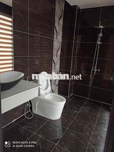 Cho thuê nhà cao cấp nguyên căn 3Pn-3 tầng có lửng Huỳnh Ngọc Đủ