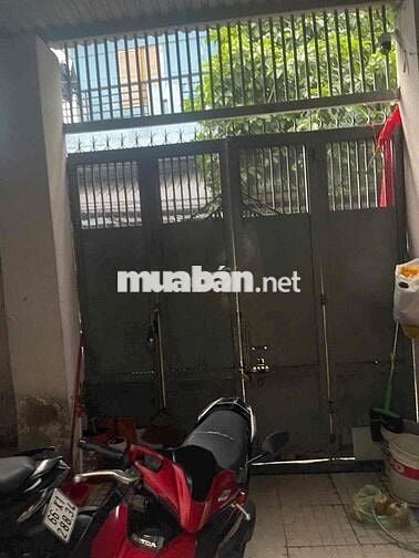 Cẩn cho thuê gấp nhà nguyên căn. hẻm xe tải. đường phan văn trị. p11.