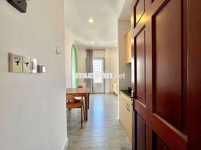 Cho thuê 1PN balcony view landmark81,thang máy,bảo vệ, Metro Tân Cảng