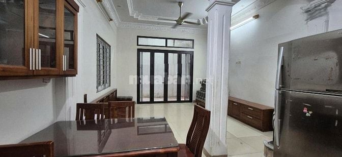 Cho thuê nhà riêng tại Ngõ 68 Cầu Giấy - 40m², nhà 4 tầng, 5PN